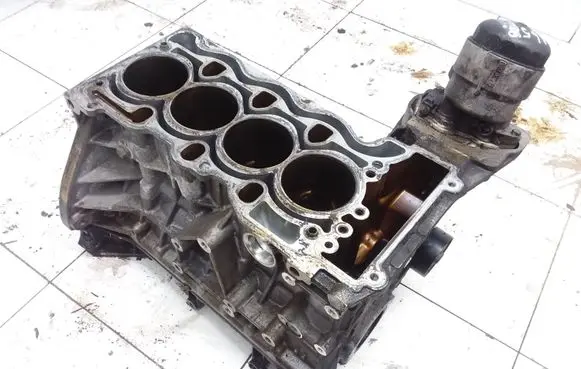 BMW 3 E90 E91 Engine block N45B16A