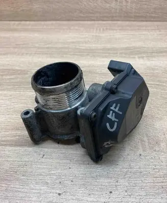 Volkswagen Tiguan Throttle valve 03L128063R A2C31762900