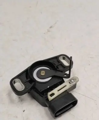 Toyota Prius (NHW20) Brake pedal sensor switch 8951047010 0B1009