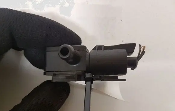 BMW 1 E81 E87 Exhaust gas pressure sensor 780515201