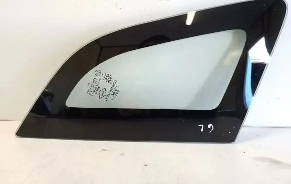 Ford Ecosport Rear side window