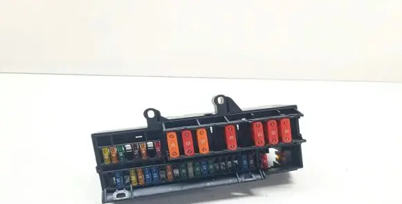 BMW 7 E65 E66 Fuse module