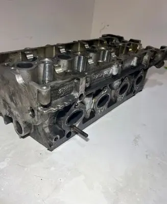 BMW 1 E81 E87 Engine head 7787521