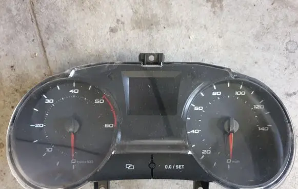 Seat Ibiza IV (6J,6P) Speedometer (instrument cluster)