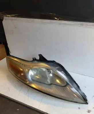 Ford Mondeo MK IV Headlight/headlamp