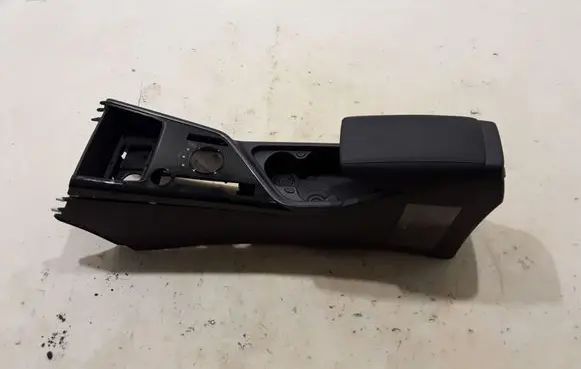 KIA Niro Armrest 84680AT000