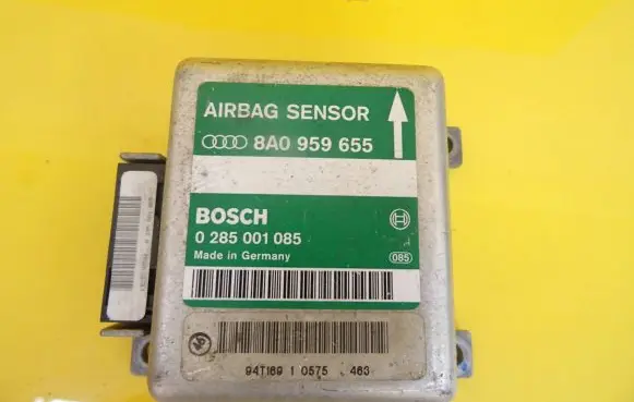 Audi A4 S4 B5 8D Airbag control unit/module 8A0959655