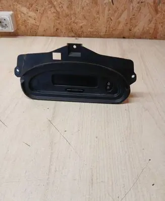 Renault Scenic I Screen/display/small screen P8200028364A