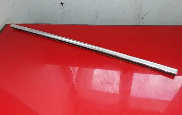 Ford C-MAX II Rear door glass trim molding AM51R25604B