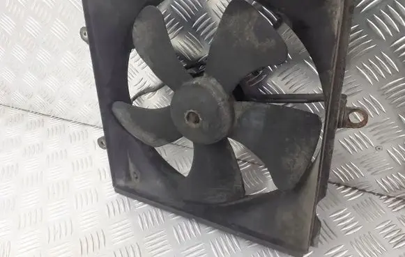 Toyota Avensis T220 Electric radiator cooling fan 16363-2270