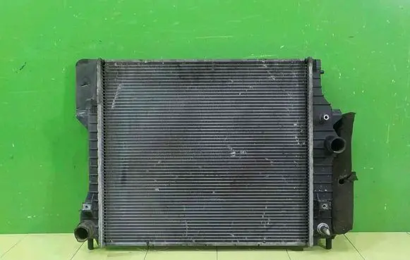 Jaguar XF X250 Coolant radiator LEWE