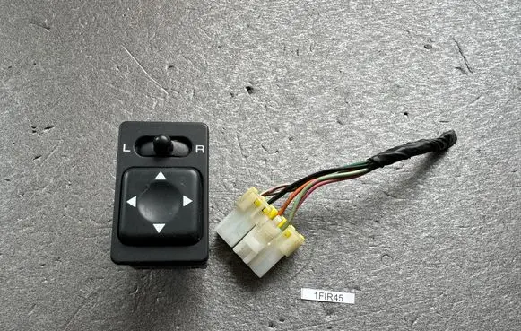 Nissan Patrol Y60 Wing mirror switch 2557001U00