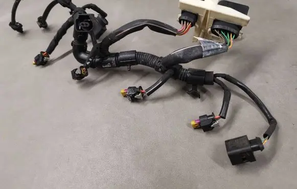 Audi A4 S4 B8 8K Fuel injector wires 160015 072015