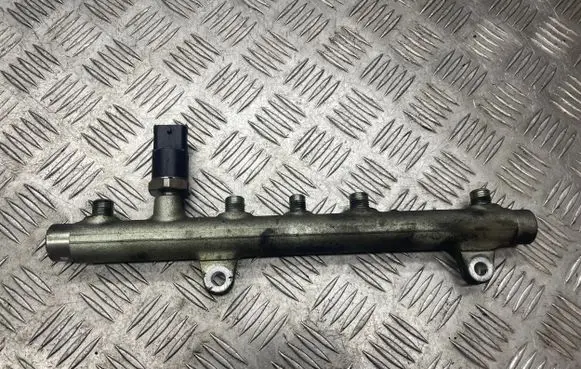 Renault Laguna II Fuel main line pipe 7700111013 0445214015 025782