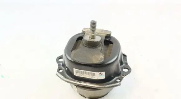 BMW X5M E70 Engine mount bracket 6793642 22116793642