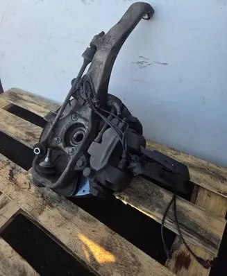 Mercedes-Benz ML W166 Front wheel hub 16610