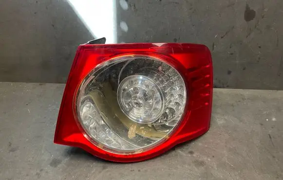 Volkswagen Jetta V Rear/tail lights 1K5945096G