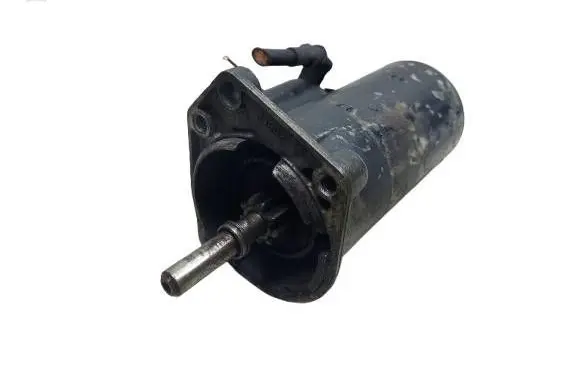 Volkswagen Golf III Starter motor 0001112044KASACJ 0001112044