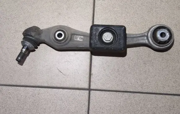 BMW X5 G05 Front lower control arm/wishbone 6884584