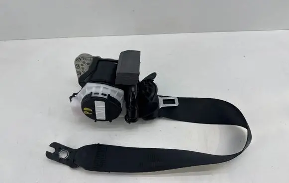 Volkswagen Golf VII Front seatbelt 5G4857706