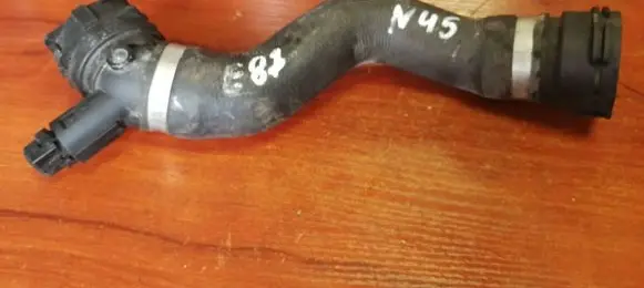 BMW 1 E81 E87 Engine coolant pipe/hose 7526391