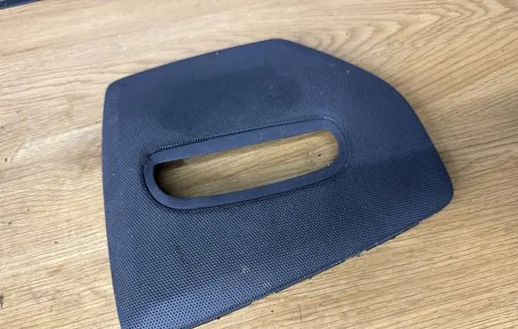 Volvo V70 Dash center speaker trim cover 9452076