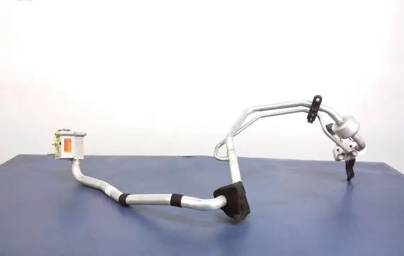 Volvo XC60 Air conditioning (A/C) pipe/hose 31694238