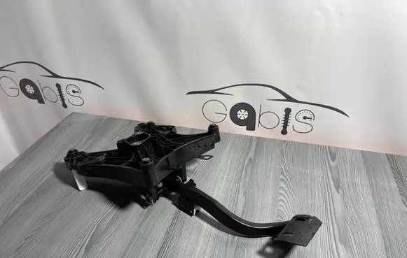 Porsche Cayenne (92A) Pedal assembly 7P0723031AP 7P0723117B