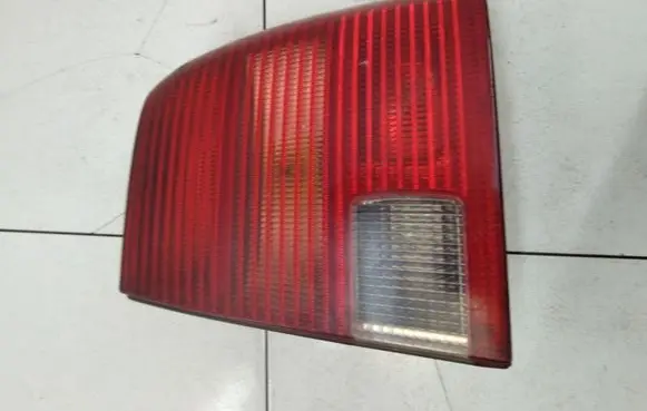 Volkswagen PASSAT B5 Rear/tail lights 3B5945257