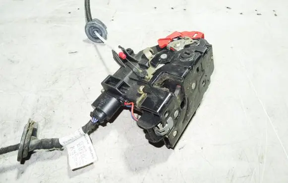 Audi A2 Rear door lock 8Z0939016A