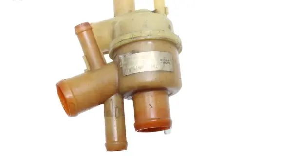 Land Rover Discovery 3 - LR3 Thermostat 7H328575AD