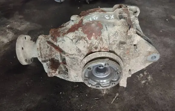 BMW X3 E83 Rear differential 