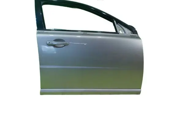 Volvo V70 Front door PRZOD PRAWE