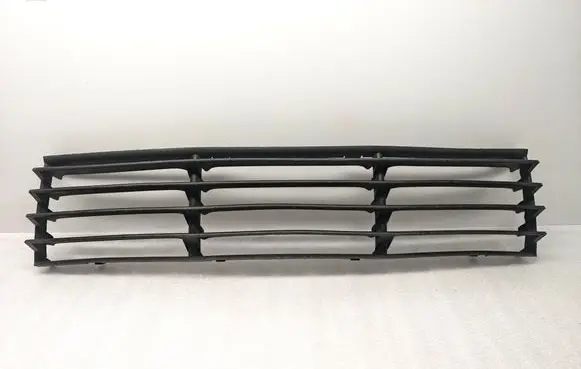 Volkswagen PASSAT B5.5 Front bumper lower grill 3B0853677E