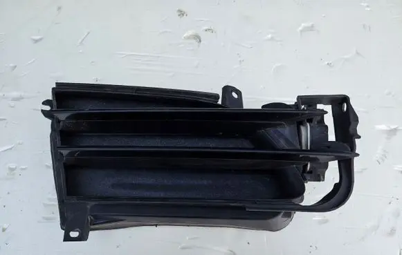 Tesla Model S Front bumper lower grill 100726900F