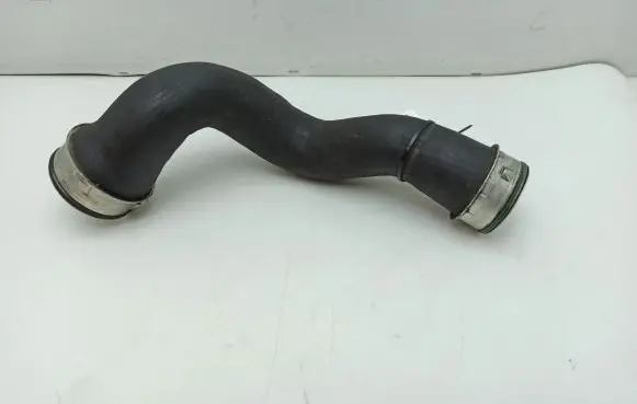 Mercedes-Benz CLK A209 C209 Intercooler hose/pipe 3356044
