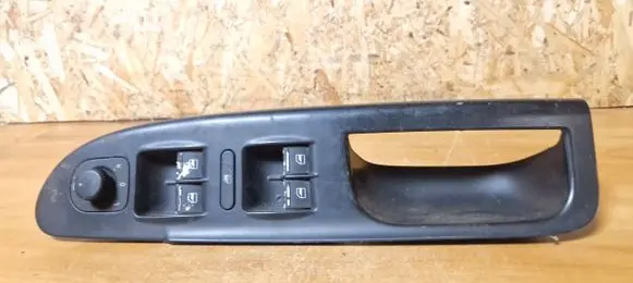 Volkswagen PASSAT B6 Electric window control switch 3c1867171
