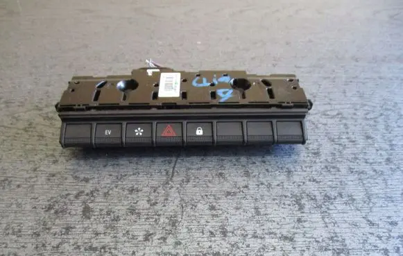 Renault Captur Other engine bay part 283E87996R