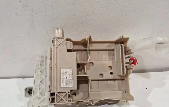 Peugeot 108 Fuse box set 82730-0H030-A