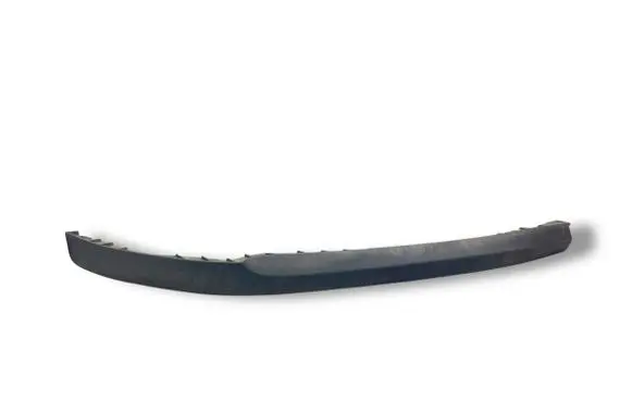 Front bumper lip
