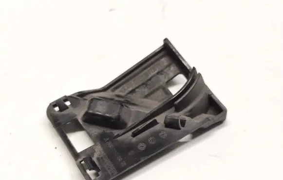 Mercedes-Benz C W205 Front bumper mounting bracket A2058853823