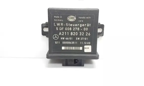 Mercedes-Benz E W211 Light module LCM A2118203226