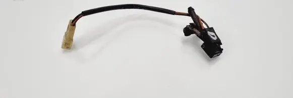 Volkswagen PASSAT B5 Windshield washer spray nozzle 3B0955985C