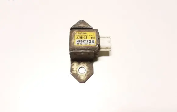 Mitsubishi Outlander Airbag deployment crash/impact sensor MR587733