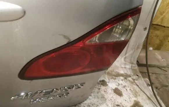 Toyota Avensis Verso Tailgate rear/tail lights 