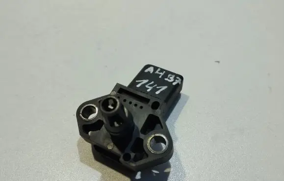 Audi A4 S4 B7 8E 8H Air pressure sensor 0281002401 038906051C