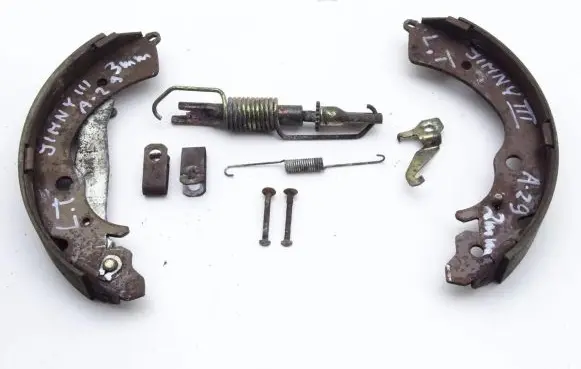 Suzuki Jimny Drum brake (rear) 