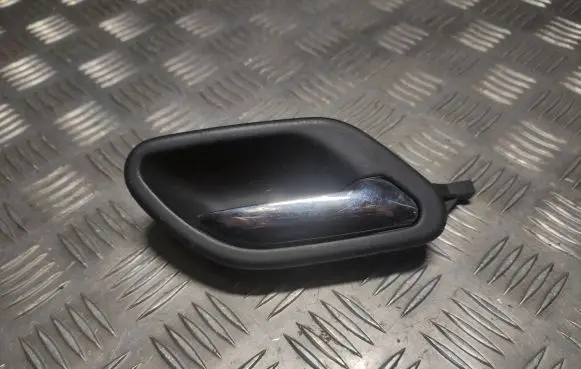 BMW 5 E39 Rear door interior handle 8226050