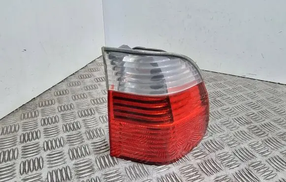 BMW 5 E39 Rear/tail lights 6902532 301306M