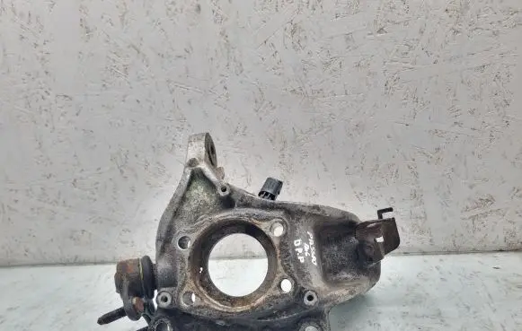 Volkswagen PASSAT B6 Front wheel hub 3C0407258E